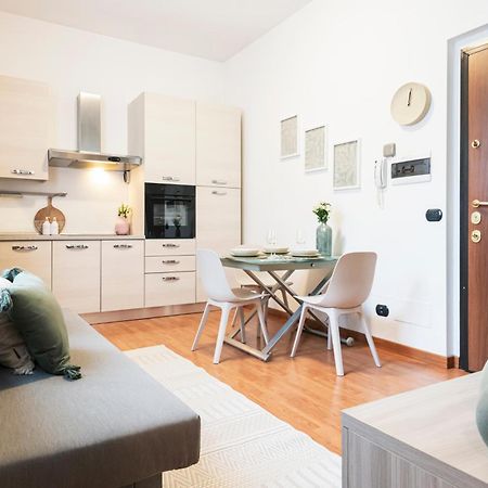 Cozy Apartament In Piazza 5 Giornate By Easylife ميلان المظهر الخارجي الصورة